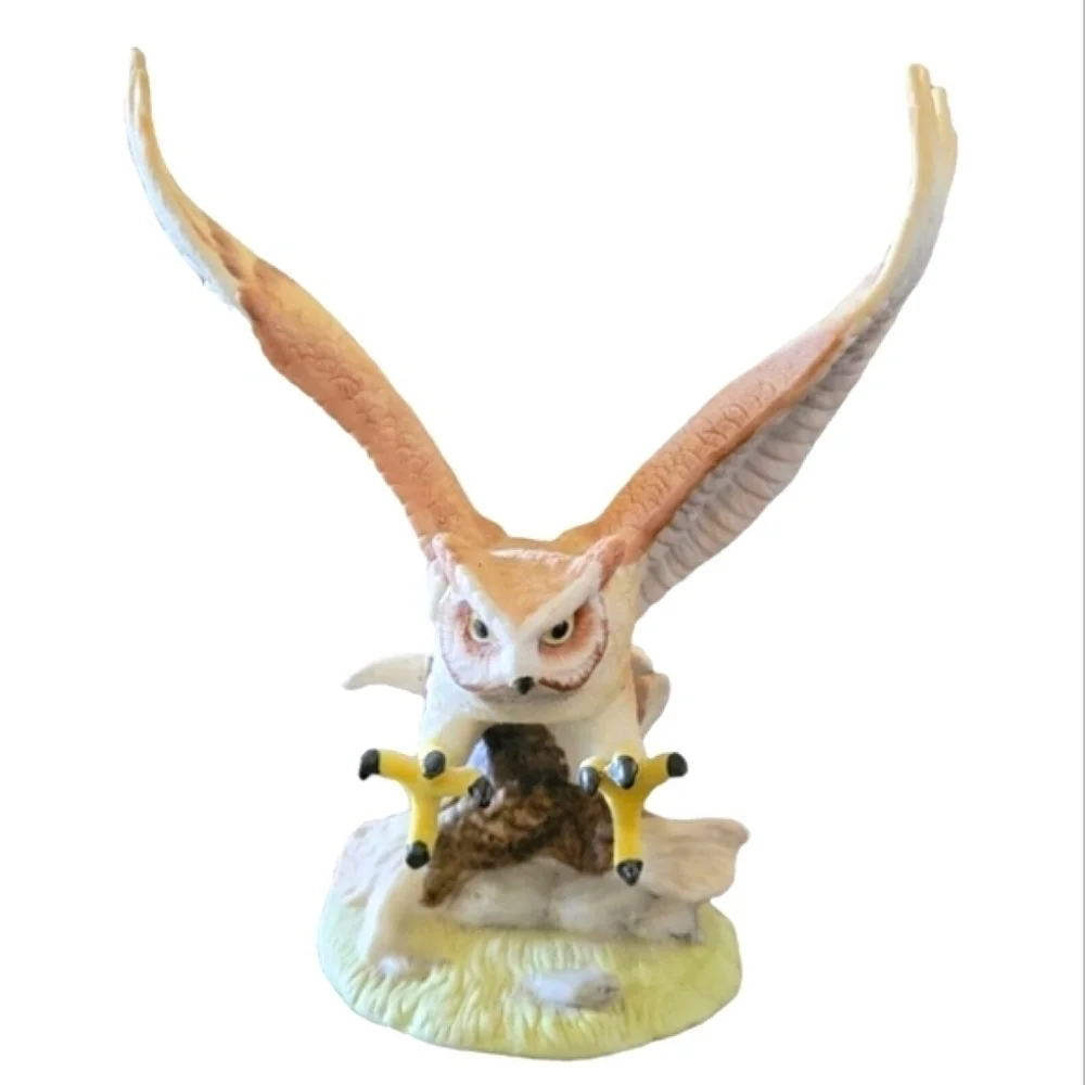 Vintage Royal Heritage Owl